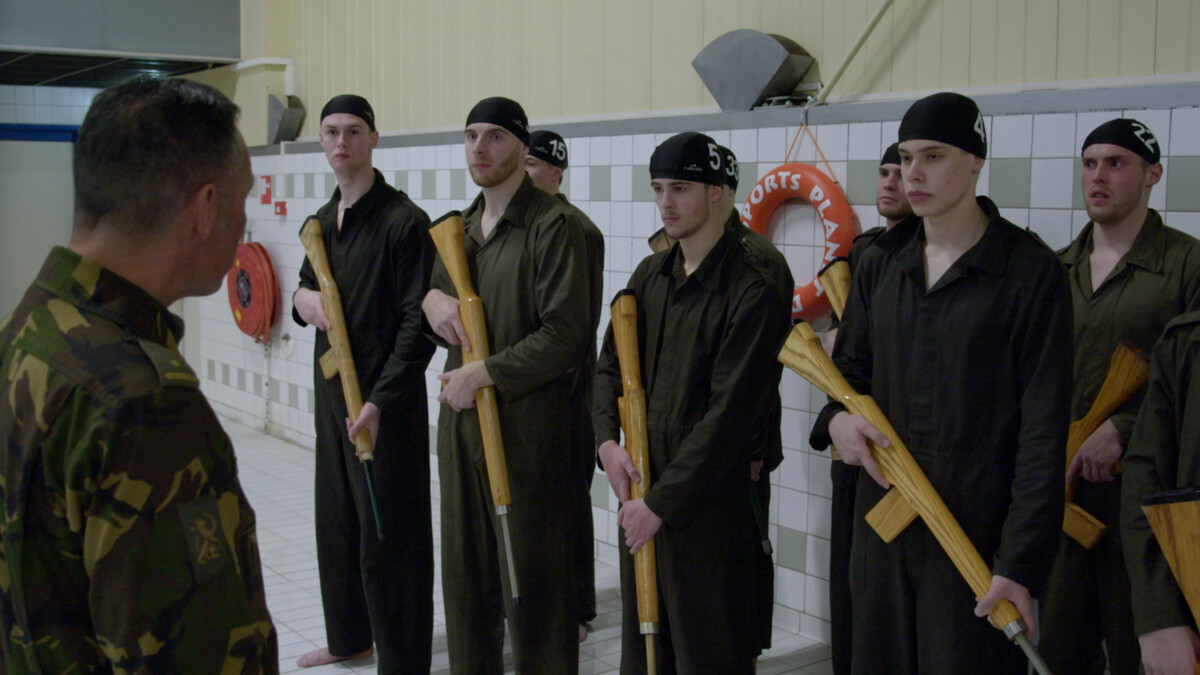 Waarom zou je kiezen voor het leger? - VPRO